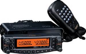 Yaesu FT- 8800R ham radio